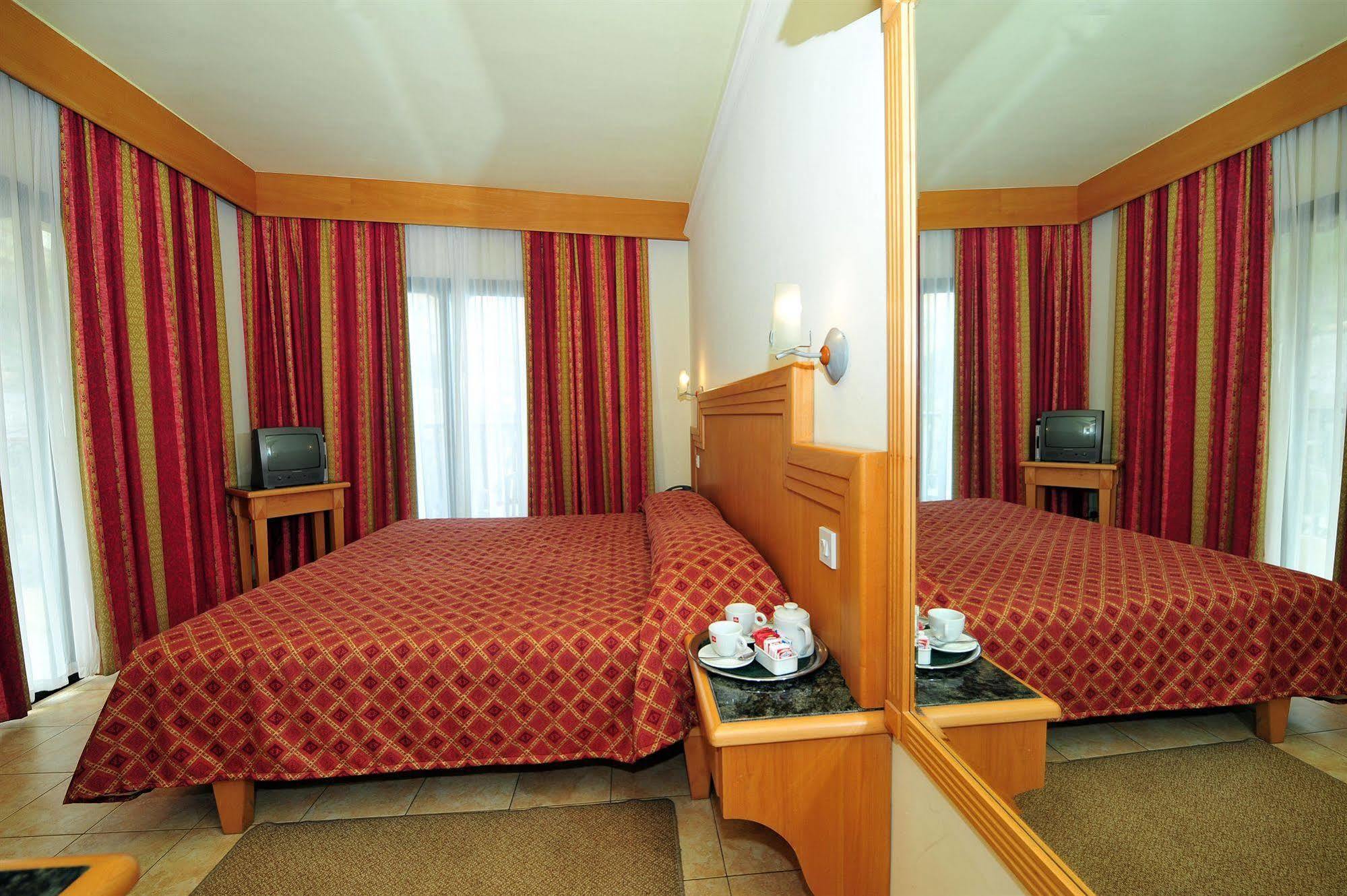 Hotel San Andrea Ксленди Экстерьер фото
