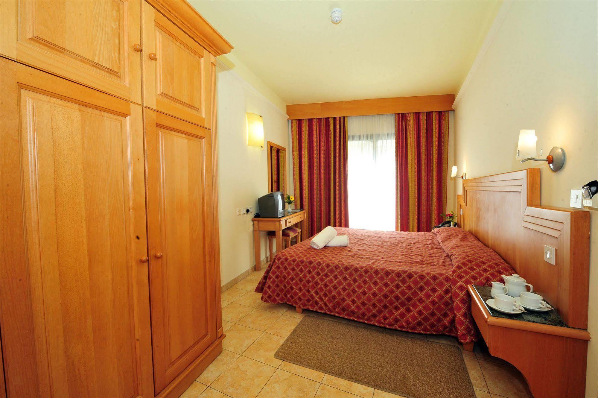 Hotel San Andrea Ксленди Экстерьер фото